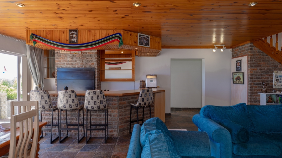 5 Bedroom Property for Sale in Suiderstrand Western Cape